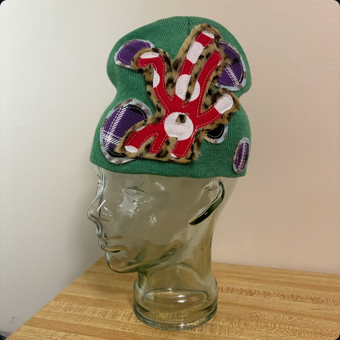 chaos 2n1 beanie
