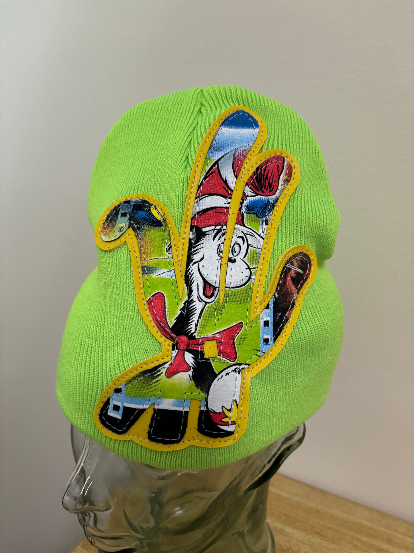 cat in the hat COMIC beanie