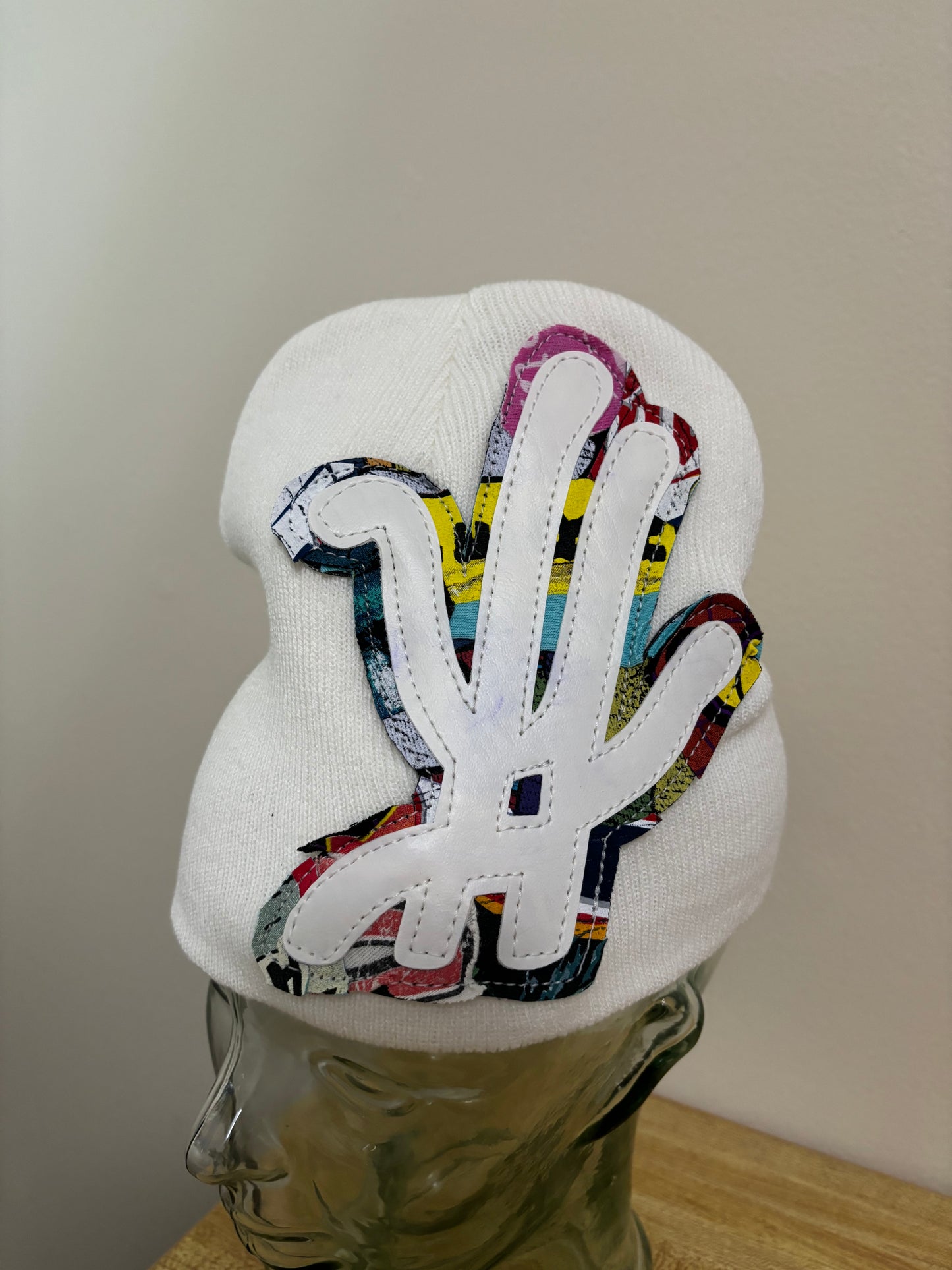 scrapyard COMIC beanie (white)