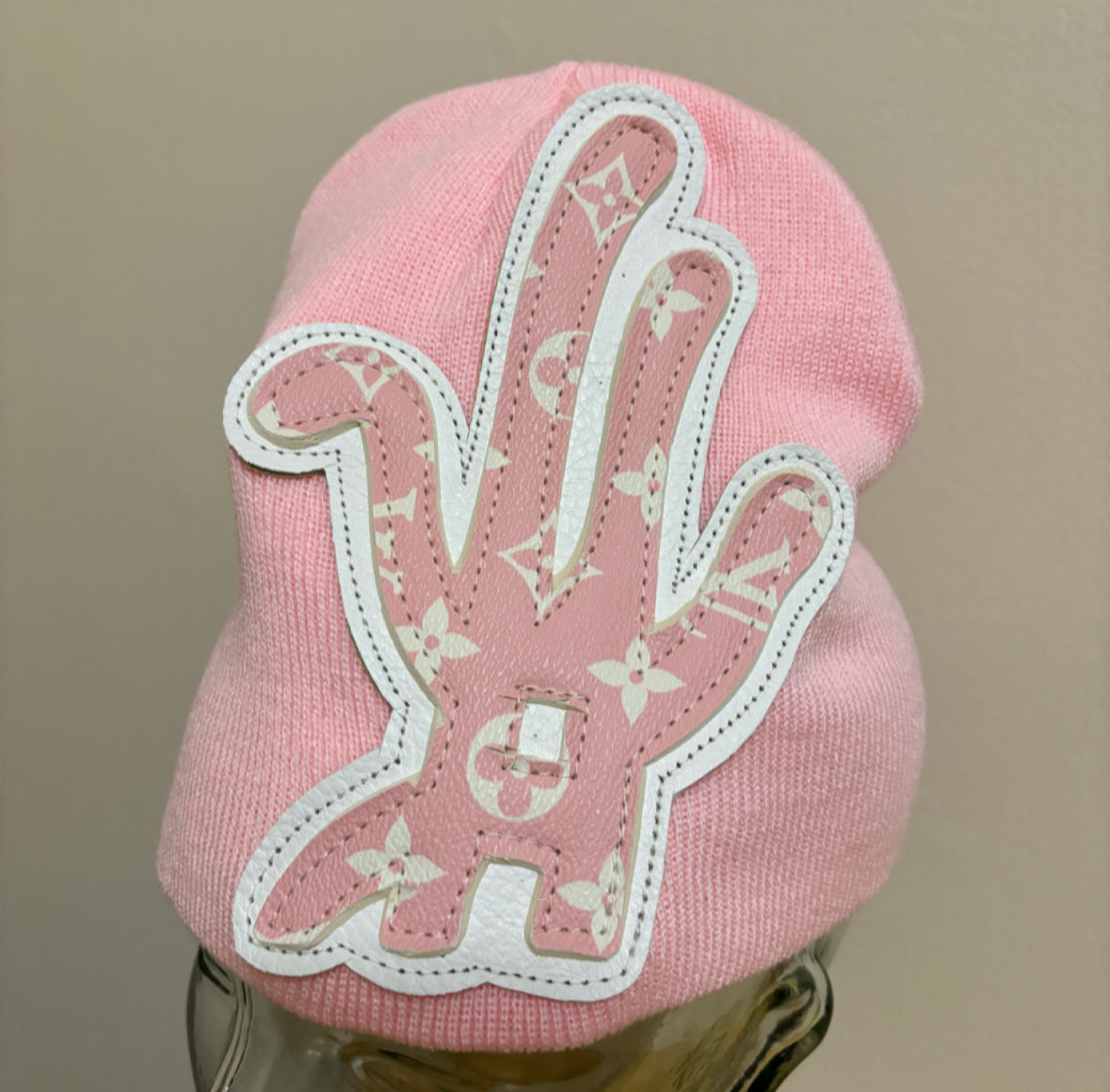p!nk KnOcKoFF beanie