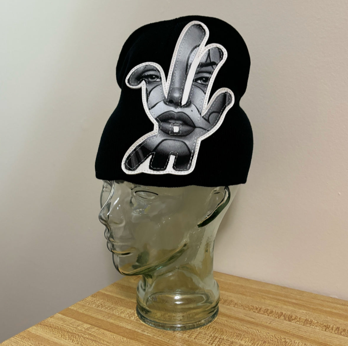 missTERY COMIC beanie