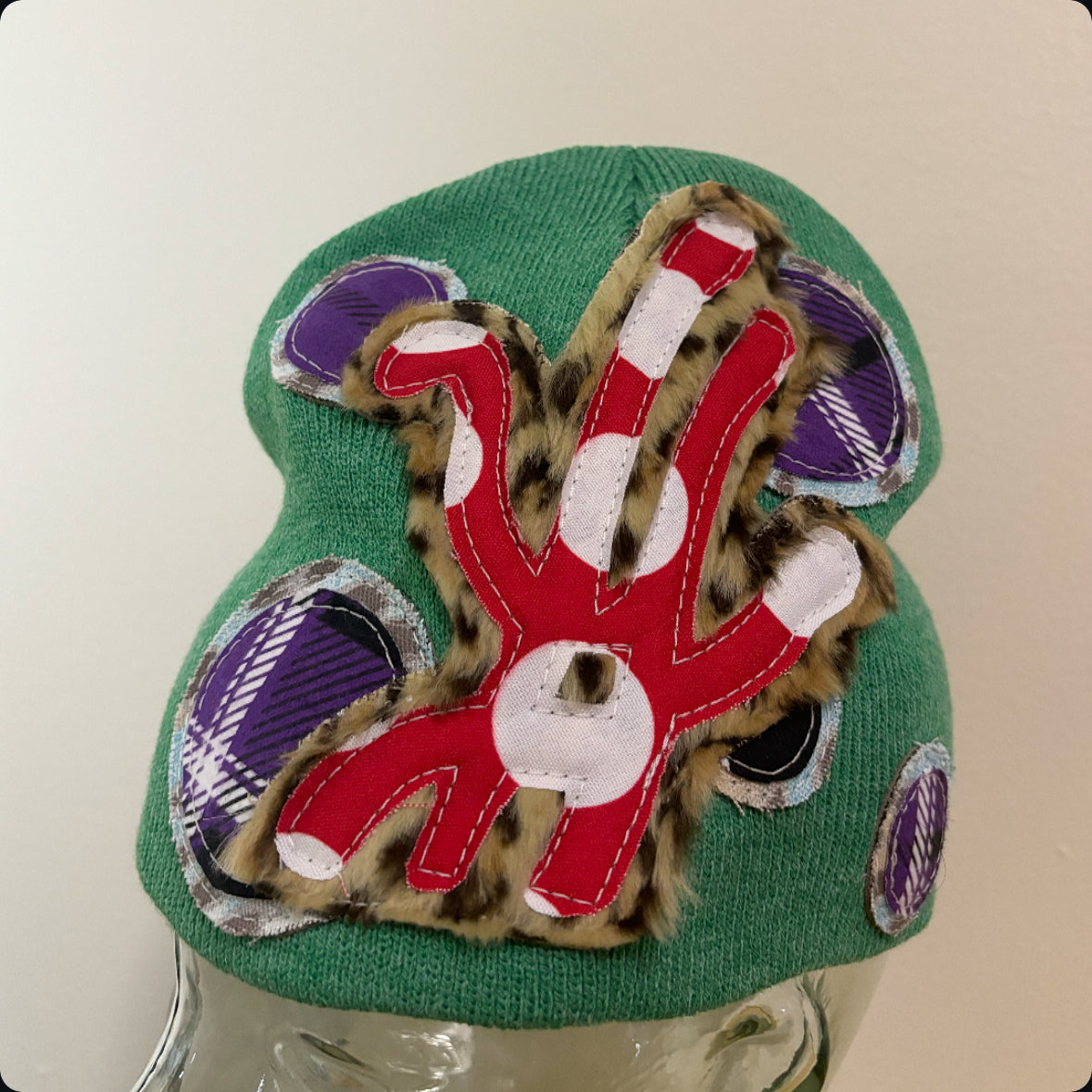 chaos 2n1 beanie
