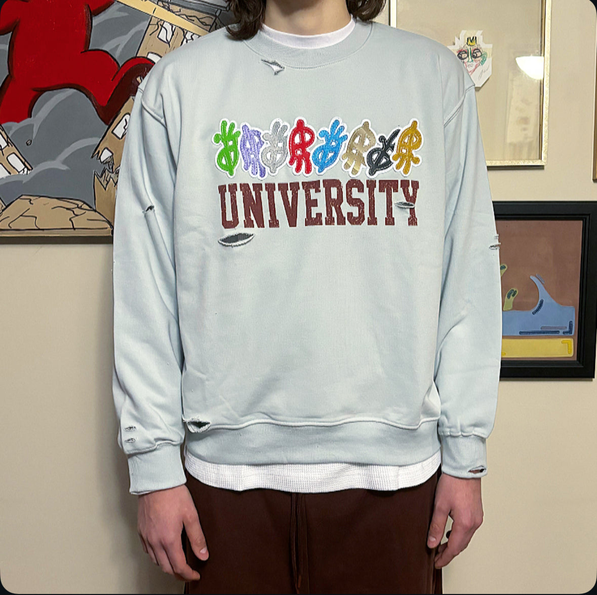 univeristY crewneck