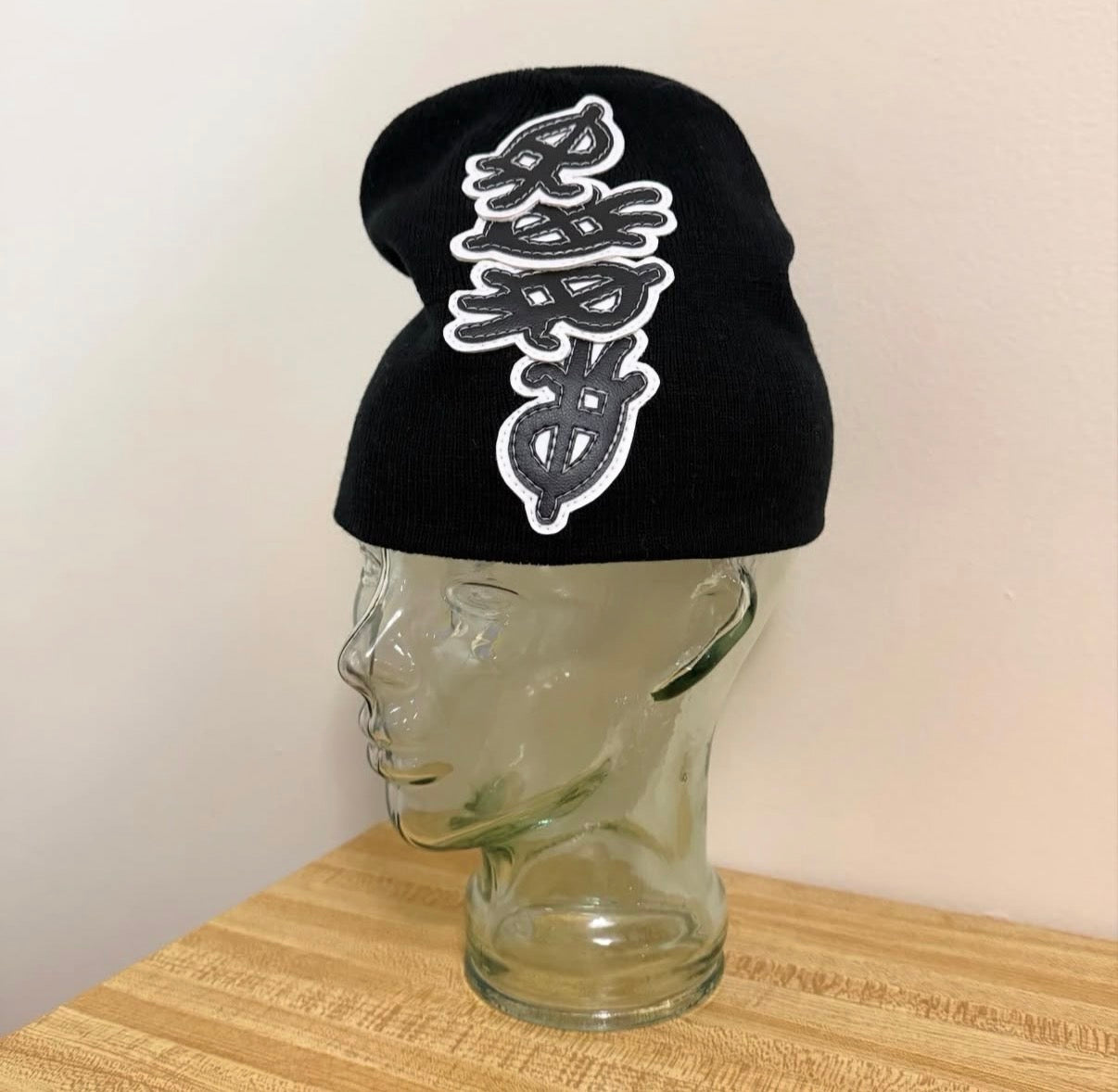 black stacK beanie