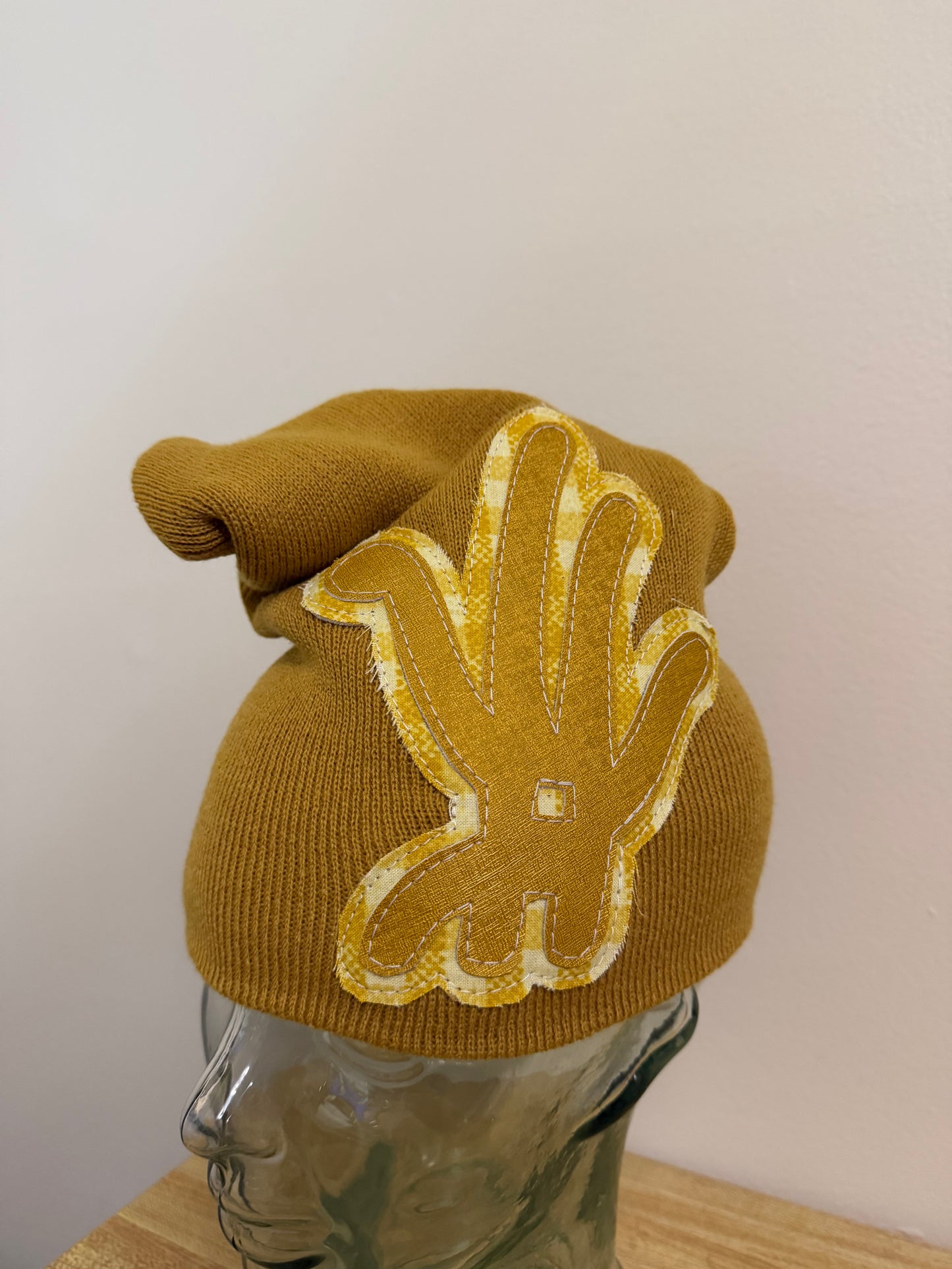 [slouchy] mustard plaid beanie