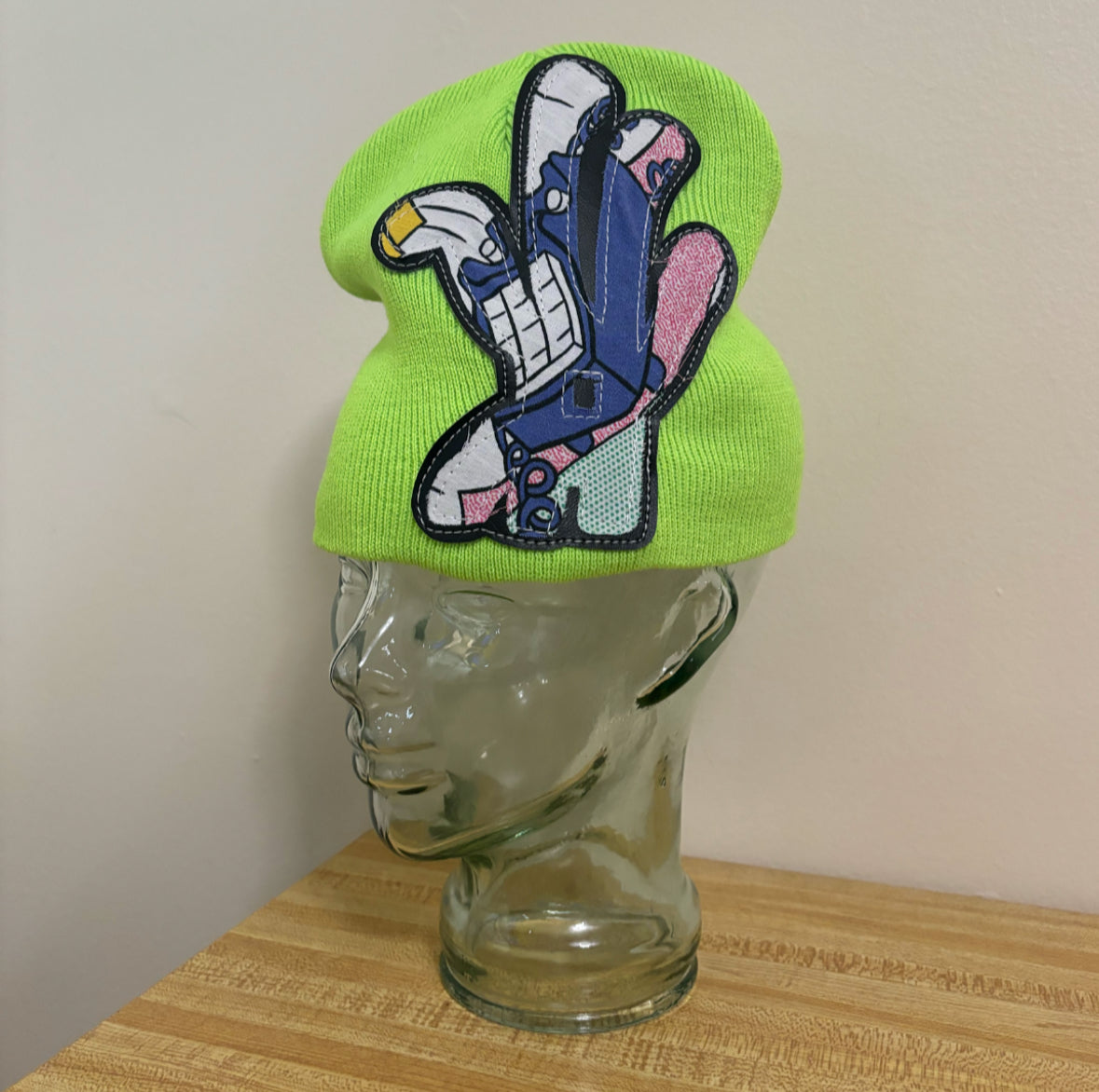 phone COMIC beanie