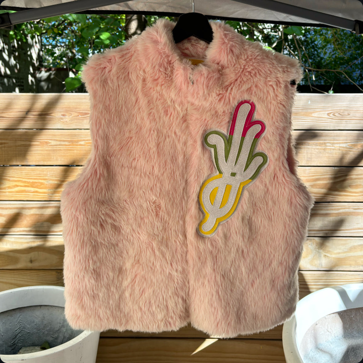 pink fur tri-color logo vest (MEDIUM)