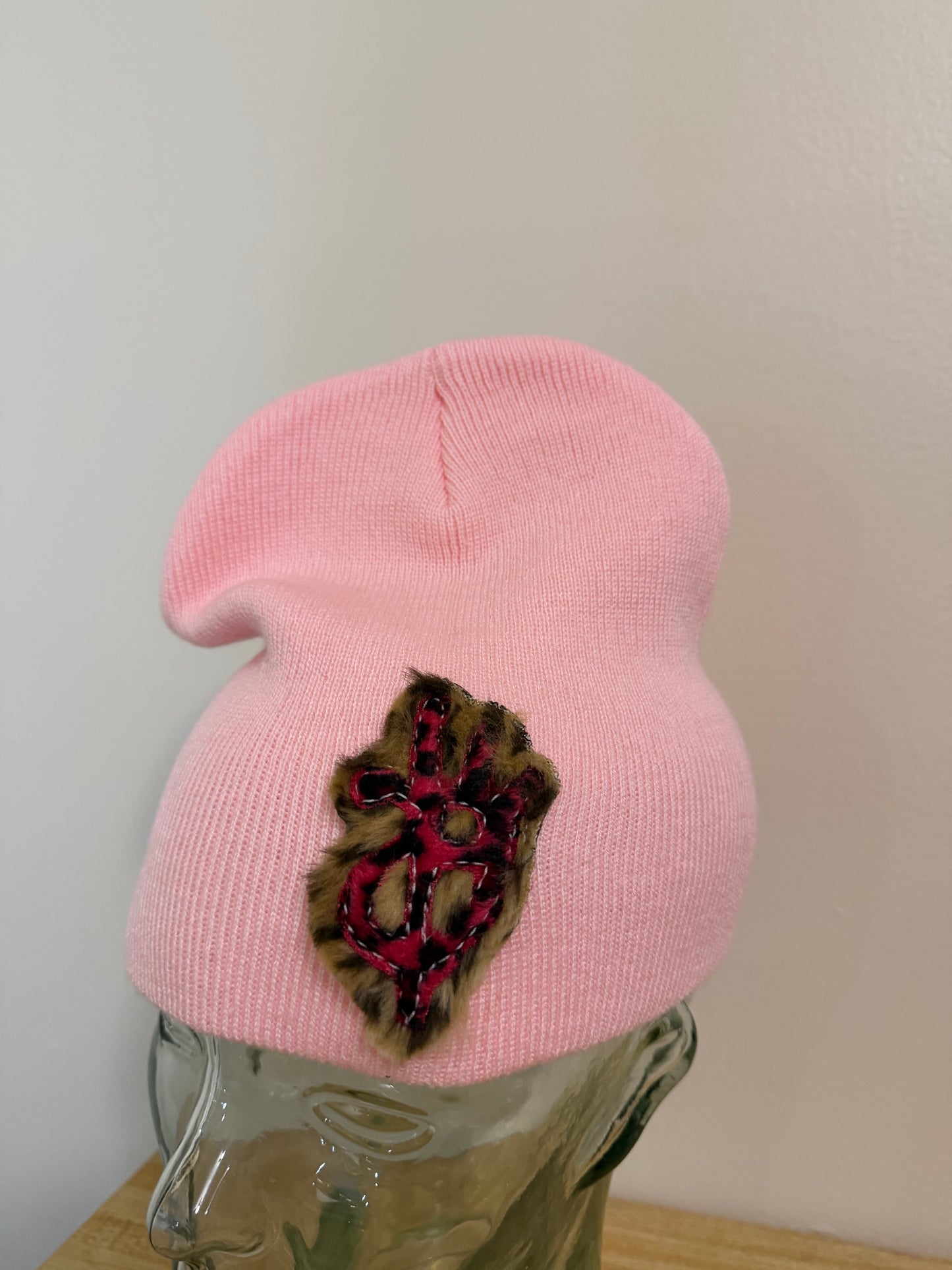 [stamped] pink cheetah fur beanie