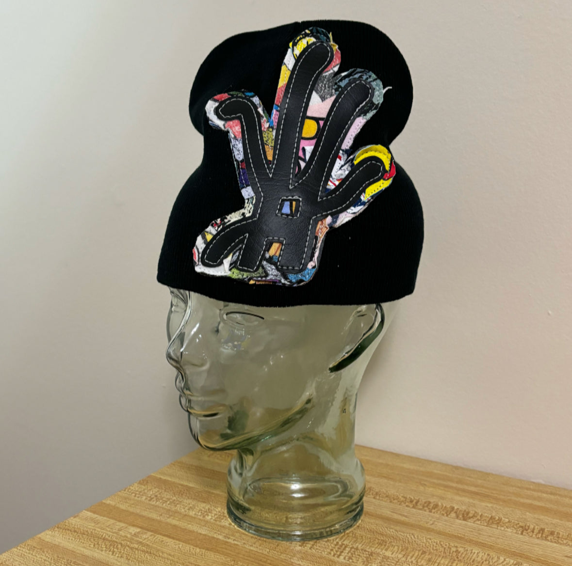 scrapyard COMIC beanie (black)