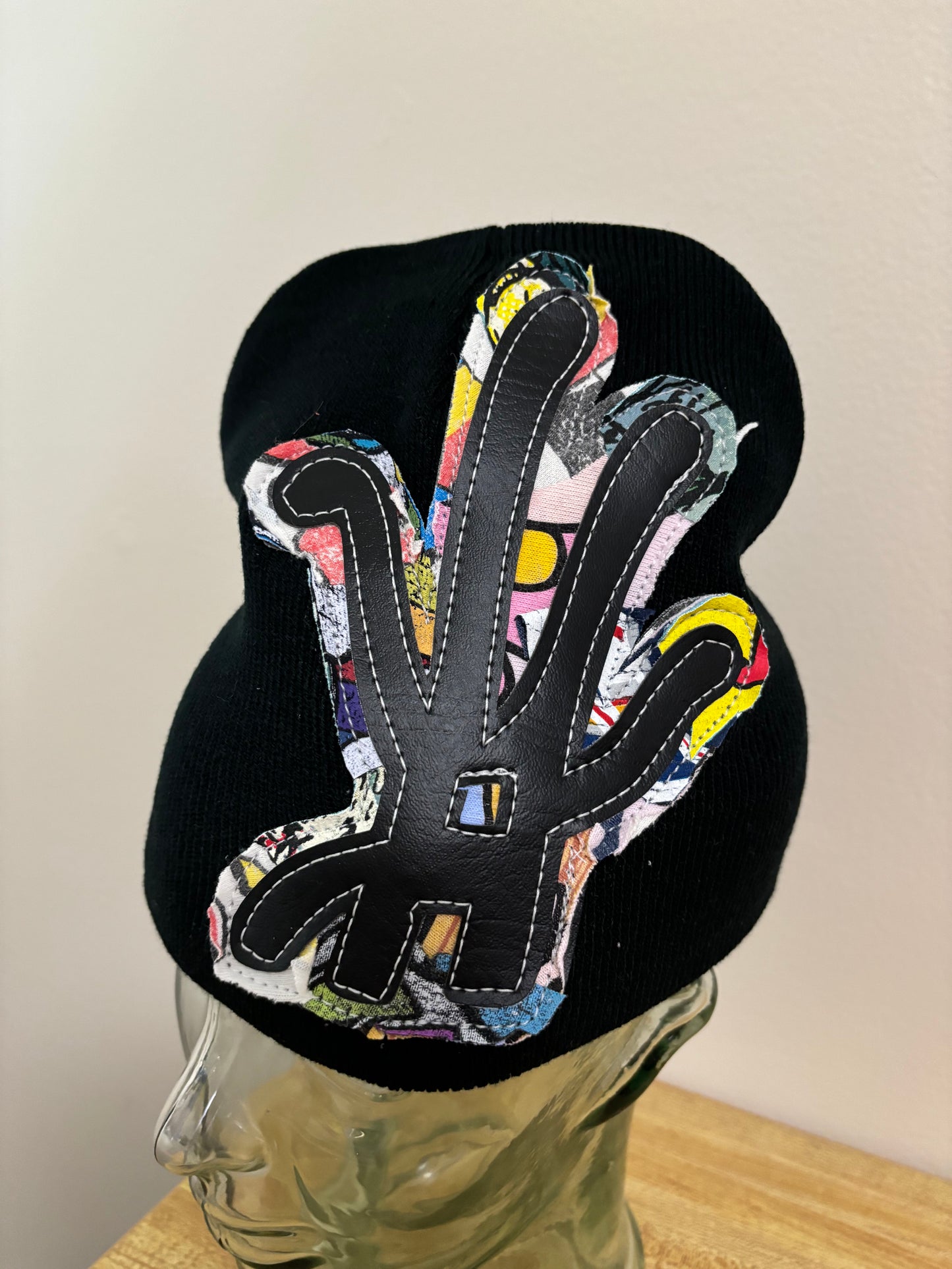 scrapyard COMIC beanie (black)