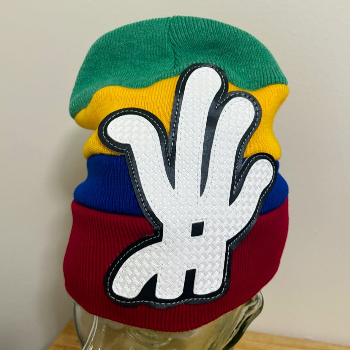 str!ped colour bean!e