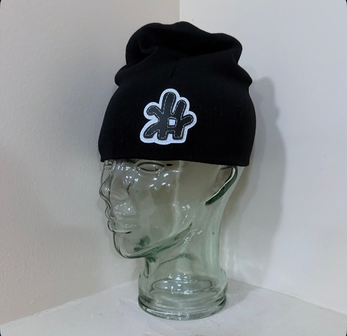 black + white skull cAp(s)