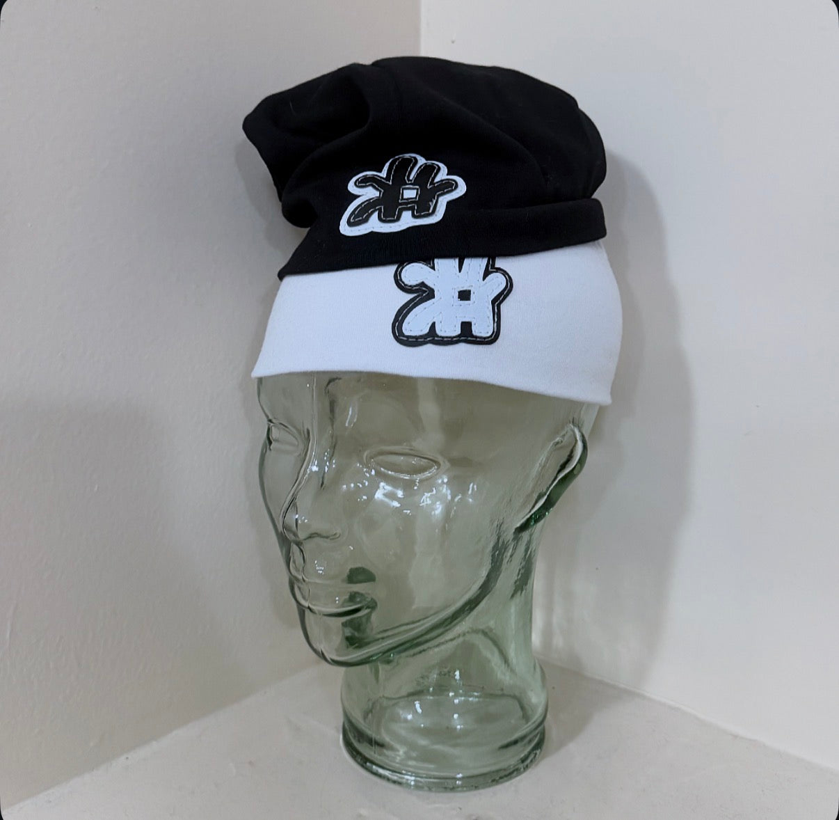 black + white skull cAp(s)